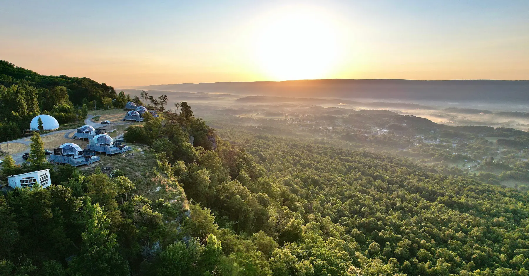 Bolt Farm Treehouse — Tennessee